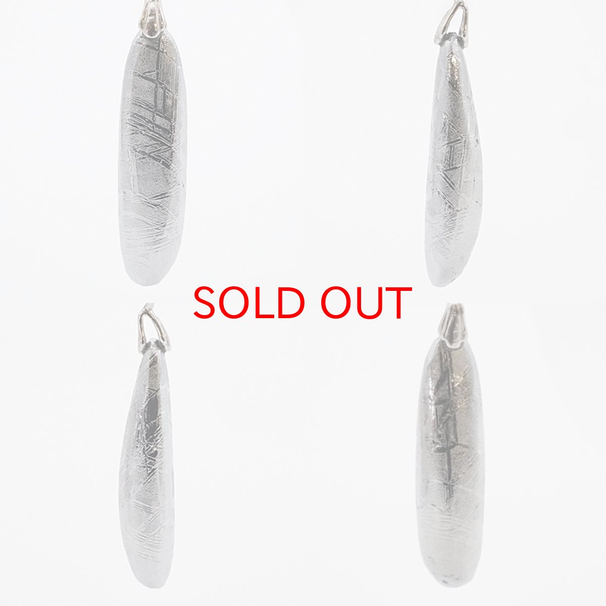 画像2: 【一点物】 ギベオン ペンダントトップ シルバー ナミビア産 日本製 メッキ加工 宇宙のパワー 隕石 チャネリング 浄化 天然石 パワーストーン カラーストーン (2)