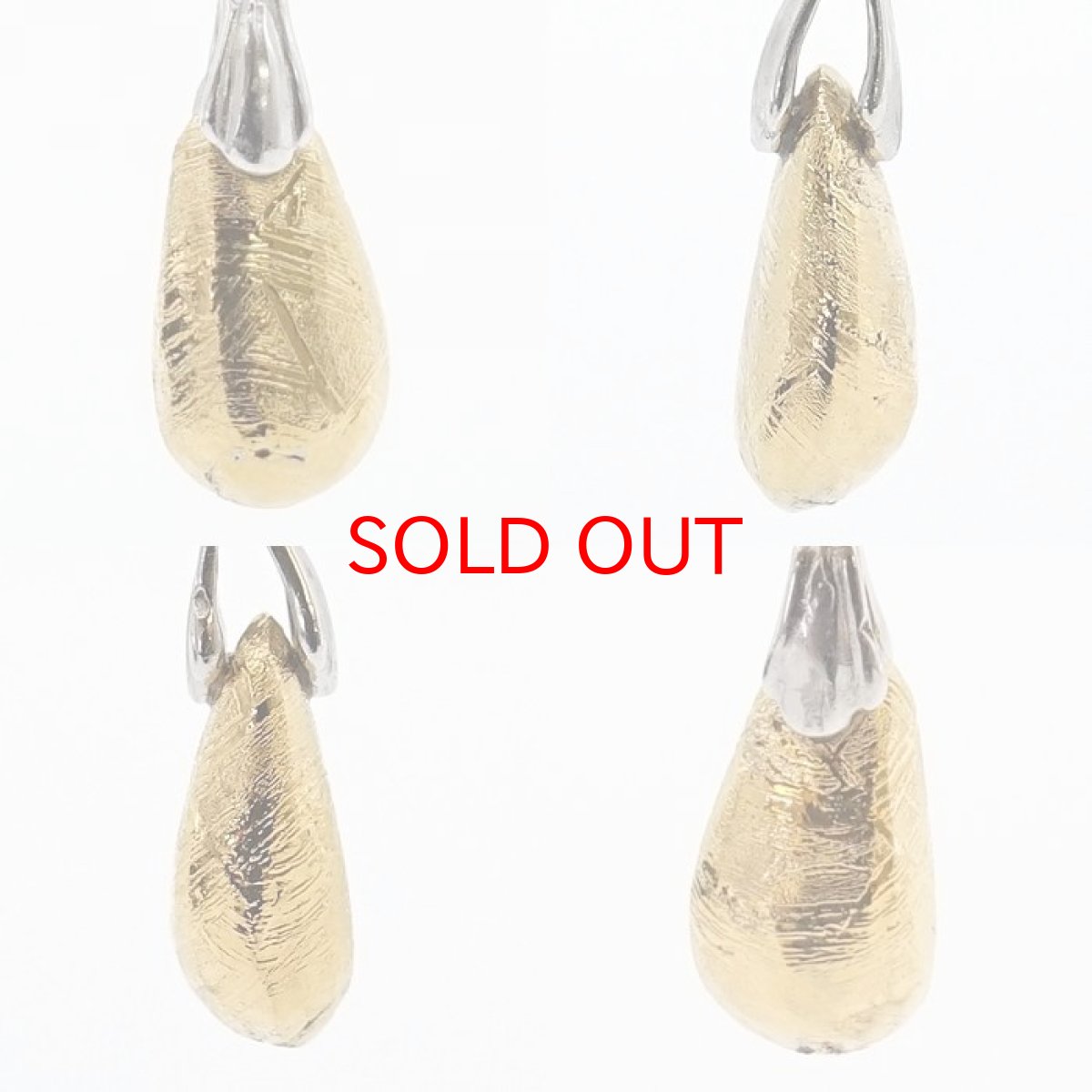 画像2: 【一点物】 ギベオン ペンダントトップ ゴールド ナミビア産 SV925 タンブル型 日本製 メッキ加工 宇宙のパワー 隕石 チャネリング 浄化 天然石 パワーストーン カラーストーン (2)