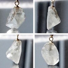 画像2: フェナカイト ラフ 原石 ペンダントトップ K18 3.0ct 日本製 【 1点もの 】ロシア産 ラフ原石 Phenakite 希少石 フェナス石 (2)