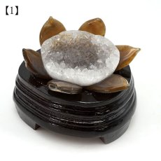 画像5: メノウ 蓮 ジオード ブラジル産 木製台座付き 【 一点物 】 agate  蓮の花ジオード 瑪瑙 めのう ジオード 金運 財運 浄化 置き物 浄化 台座付き お守り 天然石 パワーストーン カラーストーン (5)