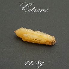 画像1: 【 一点もの 】 黄水晶 11.8g 奈良県・五代松鉱山産 Quartz JapanCrystal 原石 裸石 稀少石 浄化 天然石 パワーストーン カラーストーン (1)