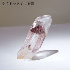 画像5: マニカラン水晶 レッドファントム 原石 インド産 六角柱 【 一点もの 】 水晶 マニカランクォーツ 天然石 パワーストーン 浄化 お守り カラーストーン (5)