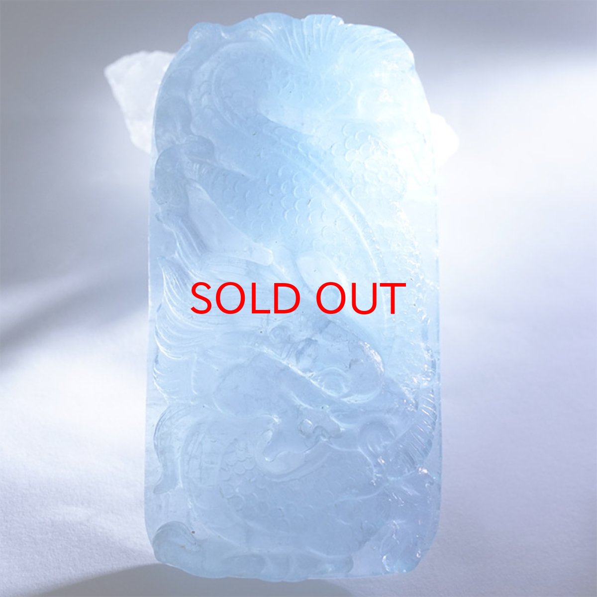 画像4: 【一点もの】 アクアマリン 龍 彫り物 プレート 約146.0g ブラジル産 2024年 干支 辰年 正月飾り 新年 飾り 辰 竜 龍 たつ 迎春 天然石 パワーストーン カラーストーン (4)