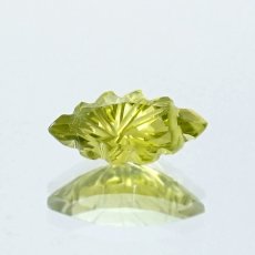 画像3: ペリドット ルース リーフ型 1.8ct パキスタン産 【 一点物 】 Peridot 裸石 橄欖石 8月誕生石 お守り 浄化 天然石 パワーストーン カラーストーン (3)