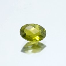 画像4: ベスビアナイト ルース 1.19ct ブラジル産 【 一点物 】 Vesuvianite 裸石 アイドクレース ベスブ石 お守り 天然石 パワーストーン カラーストーン (4)