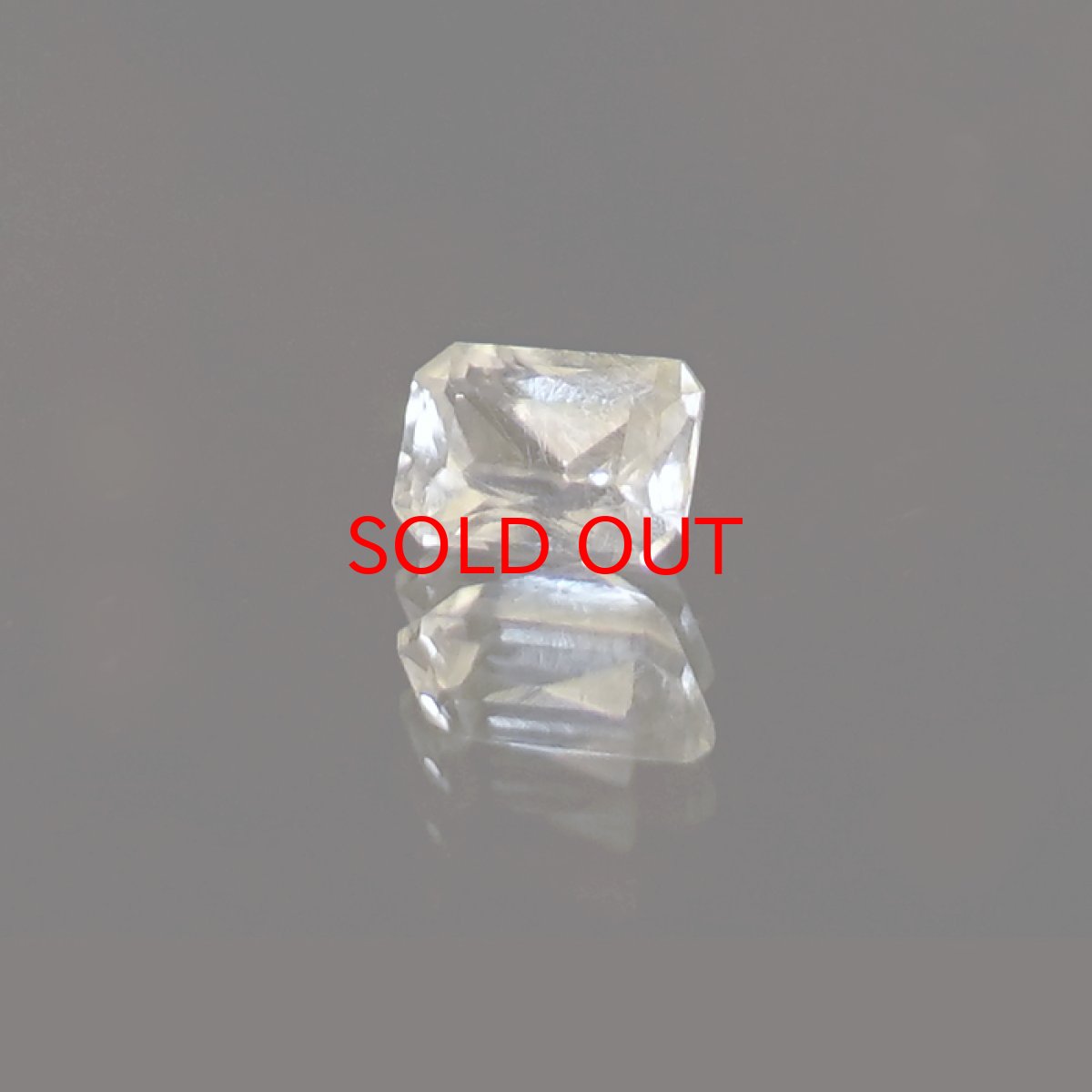 画像4: フェナカイト ルース 約0.40ct シザースカット ロシア マリシェボ産 【 一点もの 】 フェナス石 Phenakite 希少石 レア 誕生石 裸石 鉱物 浄化 お守り 天然石 パワーストーン カラーストーン (4)