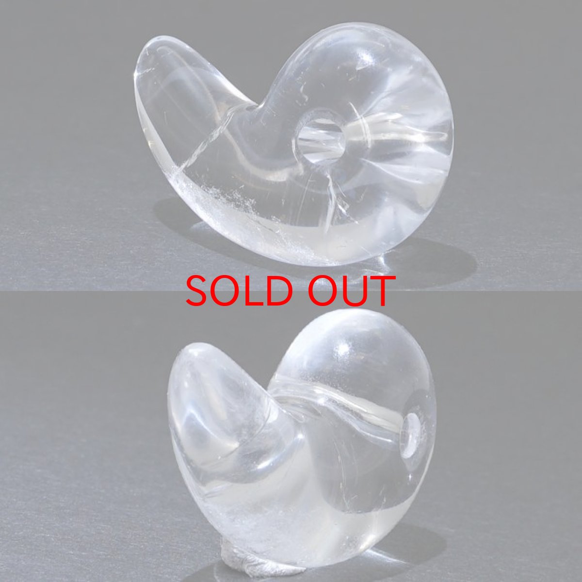 画像5: 【 一点もの 】 山梨乙女水晶 勾玉 30mm 透明 山梨県産 乙女鉱山 日本製 国産水晶 乙女 稀少価値 お守り パワーストーン 天然石 カラーストーン (5)