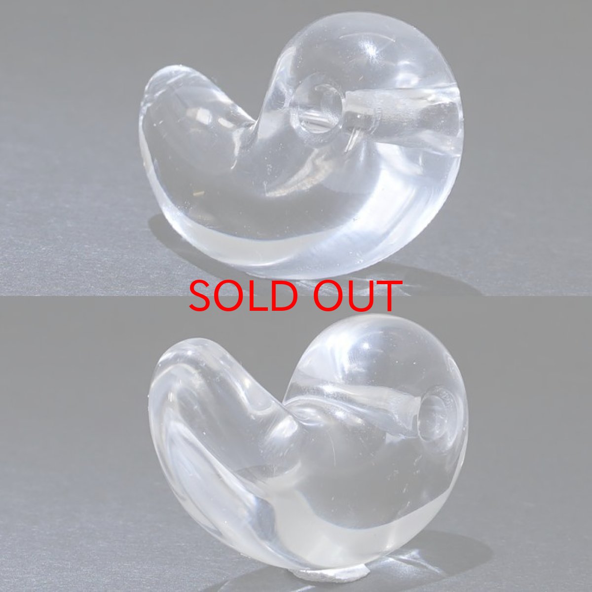 画像7: 【 一点もの 】 山梨乙女水晶 勾玉 30mm 透明 山梨県産 乙女鉱山 日本製 国産水晶 乙女 稀少価値 お守り パワーストーン 天然石 カラーストーン (7)