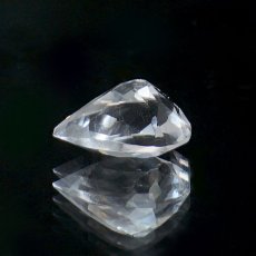 画像3: ペタライト ルース 約1.85ct ペアーシェイプカット ブラジル産 【一点もの】 葉長石 Petalite 裸石 鉱物 浄化 お守り 天然石 パワーストーン カラーストーン (3)