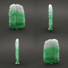 画像2: 翡翠 彫り物 如意 ミャンマー産 Jade Jadeite ひすい ヒスイ 一点物 彫りもの ペンダントトップ お守り 天然石 パワーストーン 【証明書つき】 カラーストーン (2)