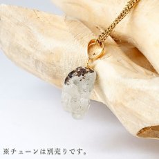 画像3: フェナカイト 5.7ct ペンダントトップ ロシア産 K18 ラフ 原石 【 一点もの 】 Phenakite 日本製 希少石 フェナス石 ネックレス パワーストーン 浄化 (3)