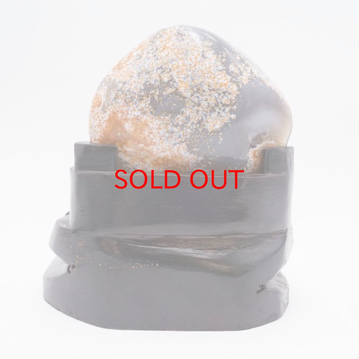 画像4: トレジャーメノウ ブラジル産 treasure agate 台付き 一点物 聚宝盆 瑪瑙 原石 龍穴 正月 新年 飾り物 レア クラスター 金運 浄化 置き物 天然石 パワーストーン カラーストーン (4)