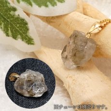 画像3: フェナカイト 13.9ct ペンダントトップ ロシア産 K18 ラフ 原石 一点物 Phenakite 日本製 希少石 フェナス石 ネックレス パワーストーン 浄化 (3)