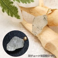 画像3: フェナカイト 22.85ct ペンダントトップ ロシア産 K18 ラフ 原石 一点物 Phenakite 日本製 希少石 フェナス石 ネックレス パワーストーン 浄化 (3)