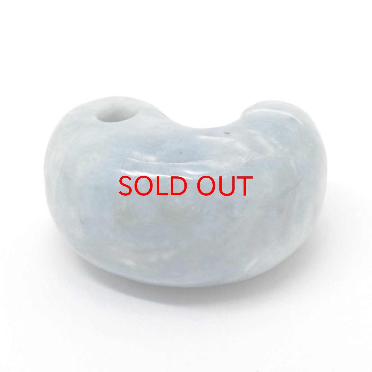 画像3: 糸魚川翡翠 ブルー 勾玉 13.5g 新潟県小滝入りコン沢産 日本製 一点物 幸運 ひすい ヒスイ 国石 パワーストーン 天然石 硬玉 ジェダイド  5月誕生石 健康運 お守り カラーストーン (3)