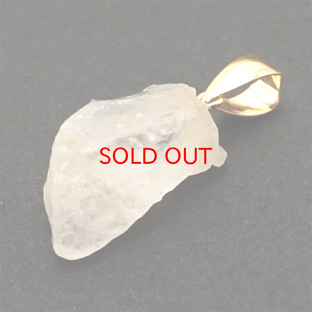 画像3: フェナカイト 5.90ct ペンダントトップ ロシア産 K18 ラフ 原石 【 一点もの 】 Phenakite 日本製 希少石 フェナス石 ネックレス パワーストーン 浄化 (3)