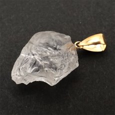 画像3: フェナカイト 8.10ct ペンダントトップ ロシア産 K18 ラフ 原石 【 一点もの 】 Phenakite 日本製 希少石 フェナス石 ネックレス パワーストーン 浄化 (3)