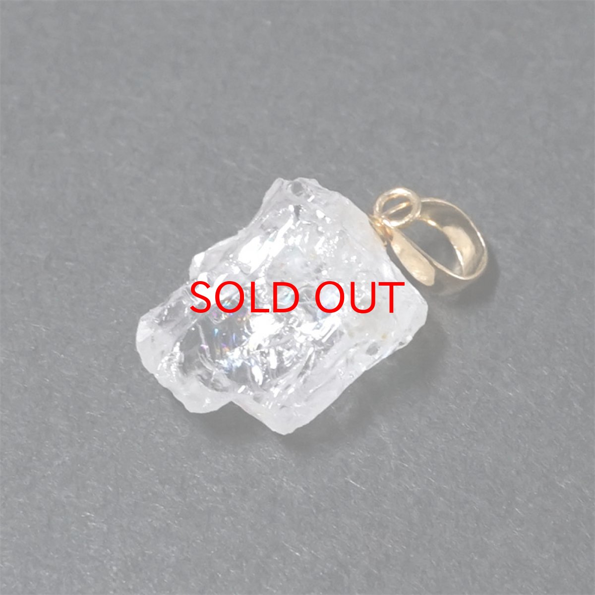 画像3: フェナカイト 4.70ct ペンダントトップ ロシア産 K18 ラフ 原石 【 一点もの 】 Phenakite 日本製 希少石 フェナス石 ネックレス パワーストーン 浄化 (3)