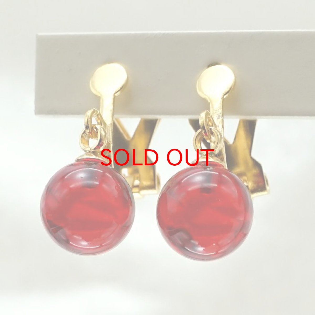 画像2: ルビーアンバー イヤリング クリップ型 バルト海産 ruby amber 天然琥珀 アンバー ルビーレッド 赤 天然石 パワーストーン カラーストーン (2)