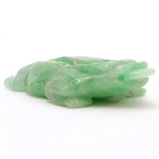 画像3: ミャンマー翡翠 金銭三本足蛙 彫り物 Jade Jadeite 一点もの ひすい ヒスイ 三本足の蛙 みつあしのかえる 手彫り お守り カラーストーン (3)