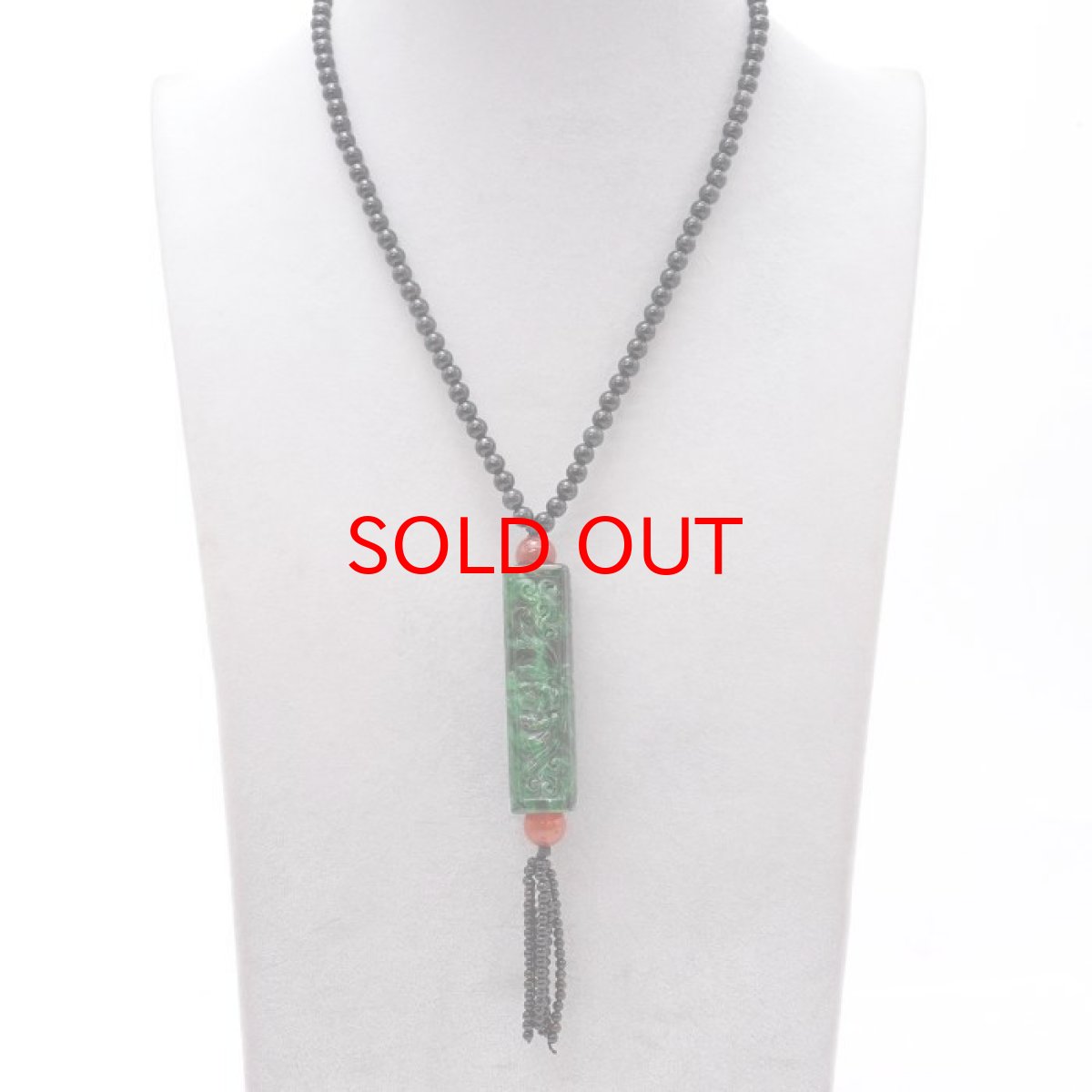 画像7: ミャンマー翡翠 ネックレス ミャンマー産 ダークグリーン 彫り物 稀少価値 パワーストーン jade 一点物  天然石 カラーストーン (7)