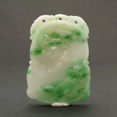 画像2: ミャンマー翡翠 鳥×如意 彫り物 Jade Jadeite 一点もの ひすい ヒスイ 国石 手彫り お守り カラーストーン (2)