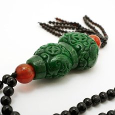 画像4: ミャンマー翡翠 メタルネックレス ミャンマー産 ダークグリーン 彫り物 稀少価値 パワーストーン jade 一点物  天然石 カラーストーン (4)