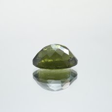 画像3: モルダバイト ルース 8.45ct チェコ産  一点物  オーバルカット moldavite 天然ガラス 隕石 才能 能力 エネルギー モルダヴ石 超希少原石 天然石 パワーストーン カラーストーン (3)