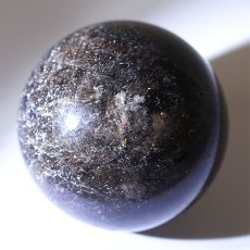 画像3: 【石の日SALE 14%OFF】 山梨黒平黒水晶 原石・丸玉 2点セット【一点もの】 証明書・箱つき 山梨県産 日本銘石 日本製 国産水晶 天然石 パワーストーン (3)