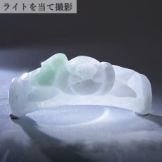 画像4: ミャンマー翡翠 蓮華×如意 彫り物 ブレストップ 【 一点もの 】 Jade Jadeite ひすい ヒスイ 翡翠 お守り 彫物 天然石 パワーストーン カラーストーン (4)