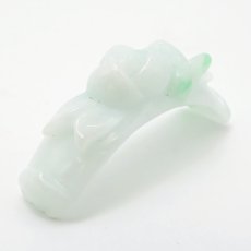 画像6: ミャンマー翡翠 蓮華×如意 彫り物 ブレストップ 【 一点もの 】 Jade Jadeite ひすい ヒスイ 翡翠 お守り 彫物 天然石 パワーストーン カラーストーン (6)