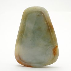 画像3: ミャンマー翡翠 麒麟 彫り物 【 一点もの 】 Jade Jadeite ひすい ヒスイ 翡翠 お守り 彫物 天然石 パワーストーン カラーストーン (3)