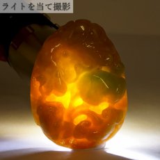 画像5: ミャンマー翡翠 牡丹×如意 彫り物 【 一点もの 】 Jade Jadeite ひすい ヒスイ 翡翠 お守り 彫物 天然石 パワーストーン カラーストーン (5)