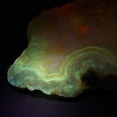 画像7: 北海道蛍光オパール 原石 約415g 北海道産 一点もの 天然石 パワーストーン カラーストーン (7)