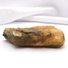 画像2: 北海道蛍光オパール 原石 約72.6g 北海道産 一点もの 天然石 パワーストーン カラーストーン (2)