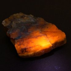 画像8: 北海道蛍光オパール 原石 約72.6g 北海道産 一点もの 天然石 パワーストーン カラーストーン (8)