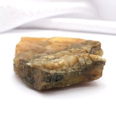 画像4: 北海道蛍光オパール 原石 約72.6g 北海道産 一点もの 天然石 パワーストーン カラーストーン (4)