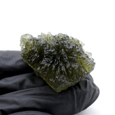 画像5: モルダバイト 原石 13.0g チェコ産 【一点物】 moldavite 高品質 レア 天然ガラス モルダヴ石 パワーストーン カラーストーン (5)