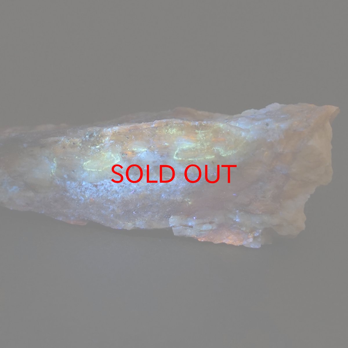 画像3: 北海道蛍光オパール 原石 約62.9g 北海道産 一点もの 天然石 パワーストーン カラーストーン (3)