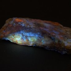 画像4: 北海道蛍光オパール 原石 約62.9g 北海道産 一点もの 天然石 パワーストーン カラーストーン (4)