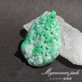 高価な物だったみたい！ミャンマー翡翠！すっごいパワー！ 高価な物だったみたい！ミャンマー翡翠！すっごいパワー！