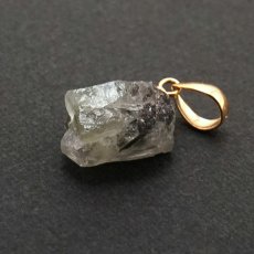 画像3: フェナカイト 4.4ct ペンダントトップ ロシア産 K18 ラフ 原石 【 一点もの 】 Phenakite 日本製 希少石 パワーストーン (3)