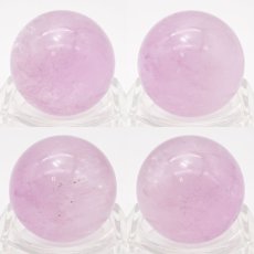 画像2: クンツァイト 丸玉 約31mm アフガニスタン産  【 一点物 】 スフィア スポデューメン Kunzite リシア輝石 浄化 お守り 天然石 パワーストーン カラーストーン (2)