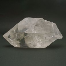 画像3: 【石の日SALE 14%OFF】 メルマウンテンクリスタル原石 約548g インド リシケシ（シャークスフィン）産 台付き (3)