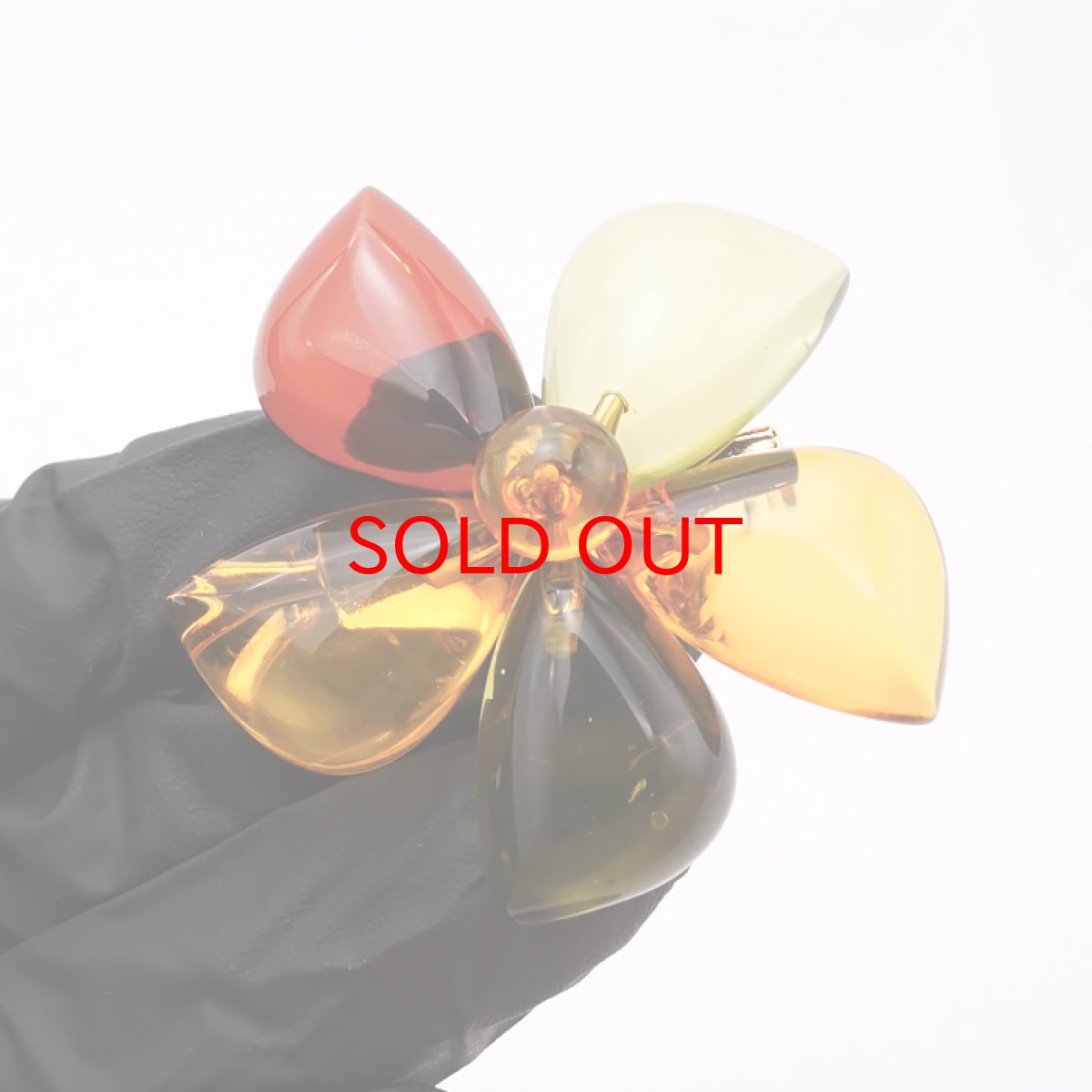 画像2: ミックスカラーアンバー ブローチ バルト海産 【一点物】 琥珀 Amber アンバー ペンダントトップ 天然石 パワーストーン カラーストーン (2)