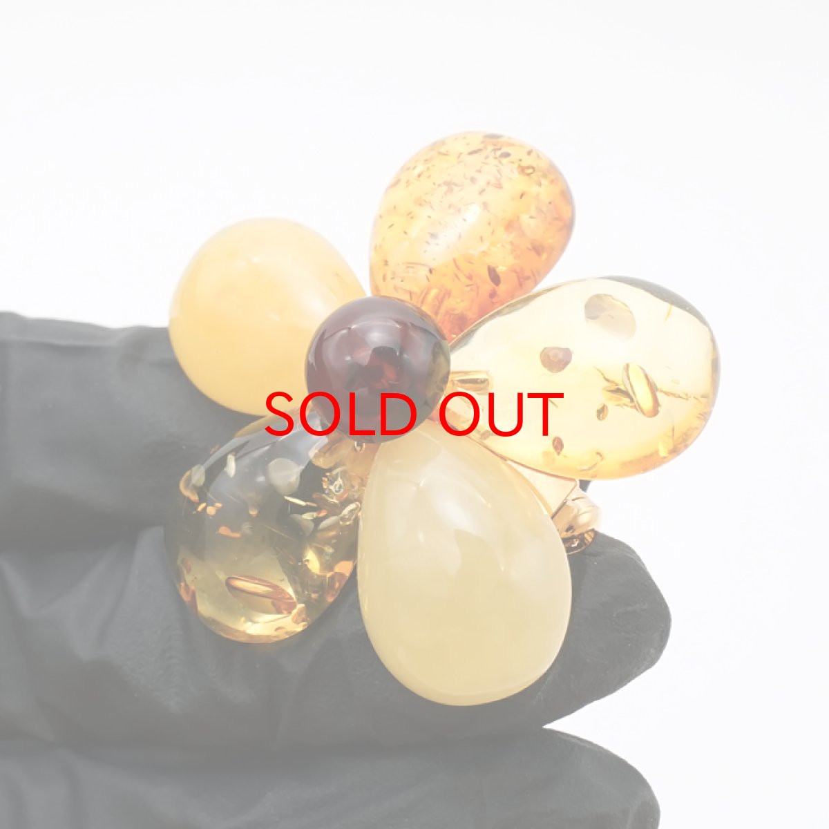 画像2: ミックスカラーアンバー ブローチ バルト海産 【一点物】 琥珀 Amber アンバー ペンダントトップ 天然石 パワーストーン カラーストーン (2)