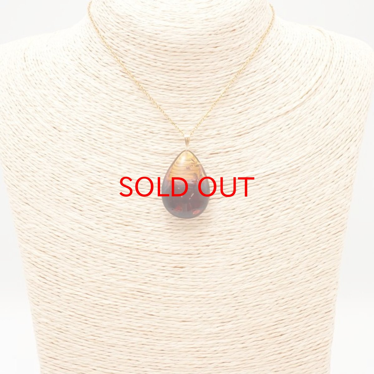 画像4: 天然アンバー ペンダントトップ K18 リトアニア産 ドロップ 【一点物】 琥珀 Amber アンバー 天然石 パワーストーン カラーストーン (4)