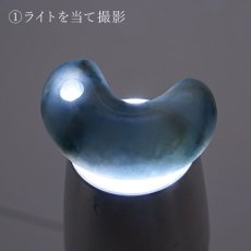 画像3: 糸魚川翡翠 ブルー 約30mm 勾玉 新潟県産 日本銘石 希少 国石 5月誕生石 糸魚川ひすい 天然石 パワーストーン カラーストーン (3)