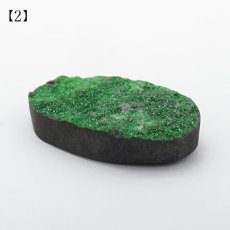 画像6: 【 一点もの 】ウバロバイトガーネット ルース 13.7ct ロシア産 レアストーン 希少 Uvarovite garnet 天然石 カラーストーン パワーストーン (6)