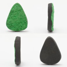 画像2: 【 一点もの 】ウバロバイトガーネット ルース 23.0ct ロシア産 レアストーン 希少 Uvarovite garnet 天然石 カラーストーン パワーストーン (2)